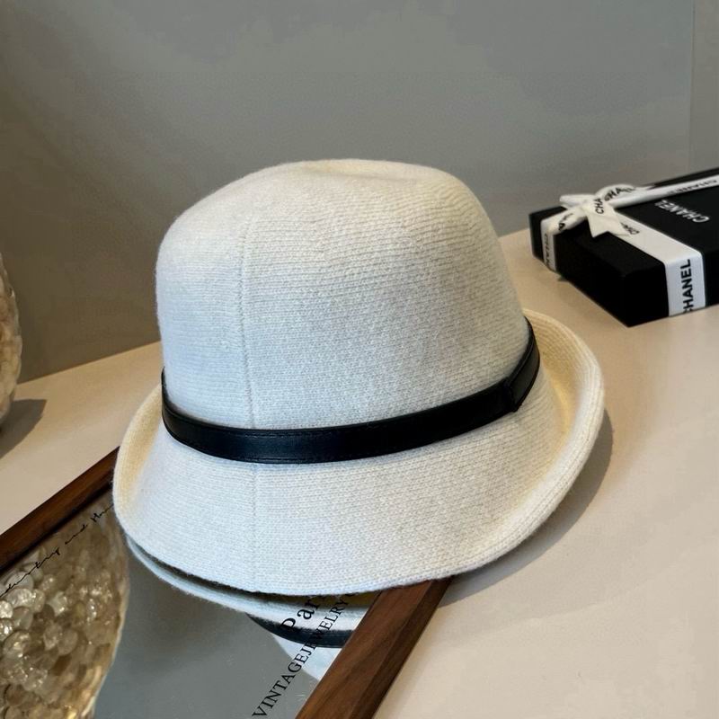 Chanel top hat (942)
