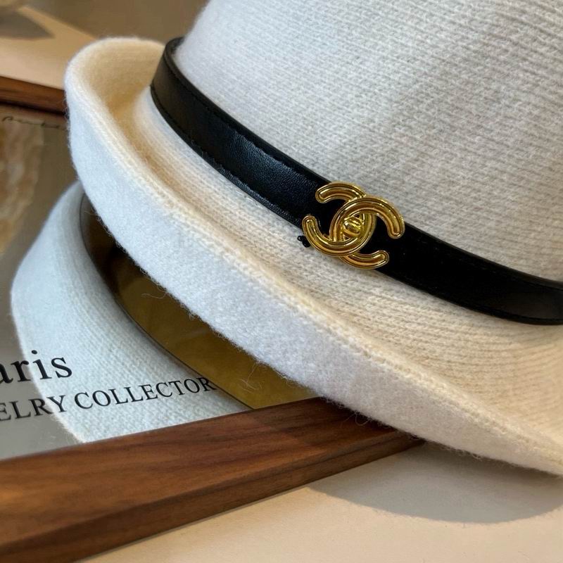 Chanel top hat (945)