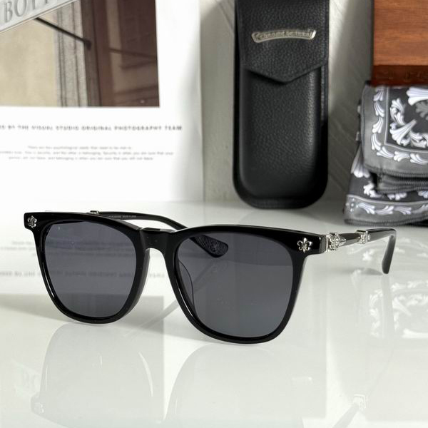 Chrome Hearts GILE 52-19-156 b02