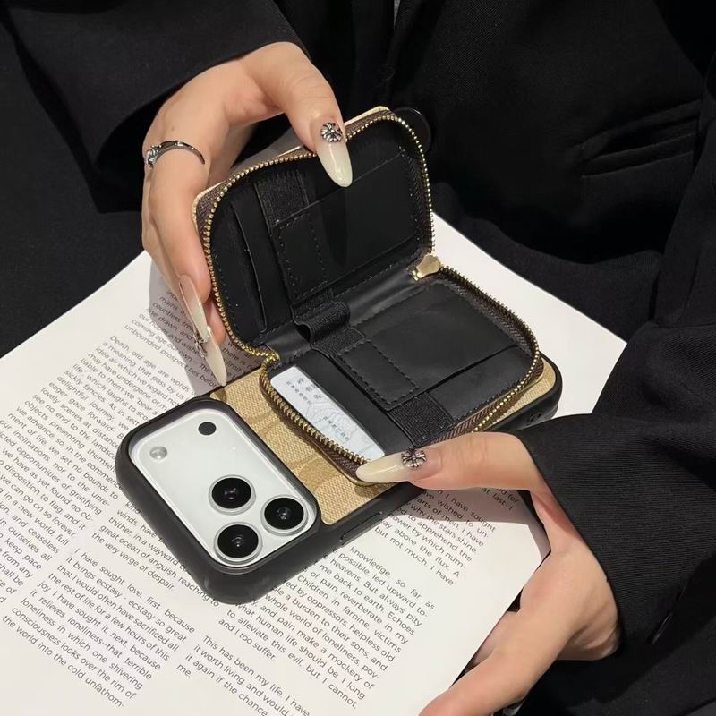 Coach iPhone Shell 07 (1)