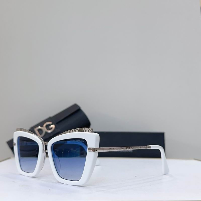 DG DG4472 61 14-145 g01