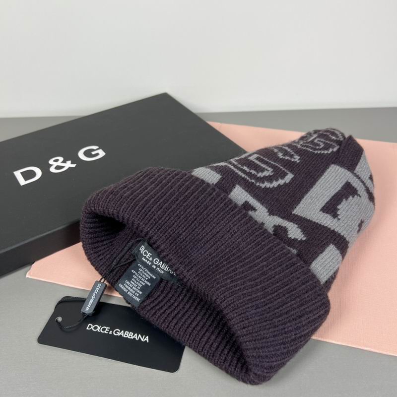 DG Hat dx (613)