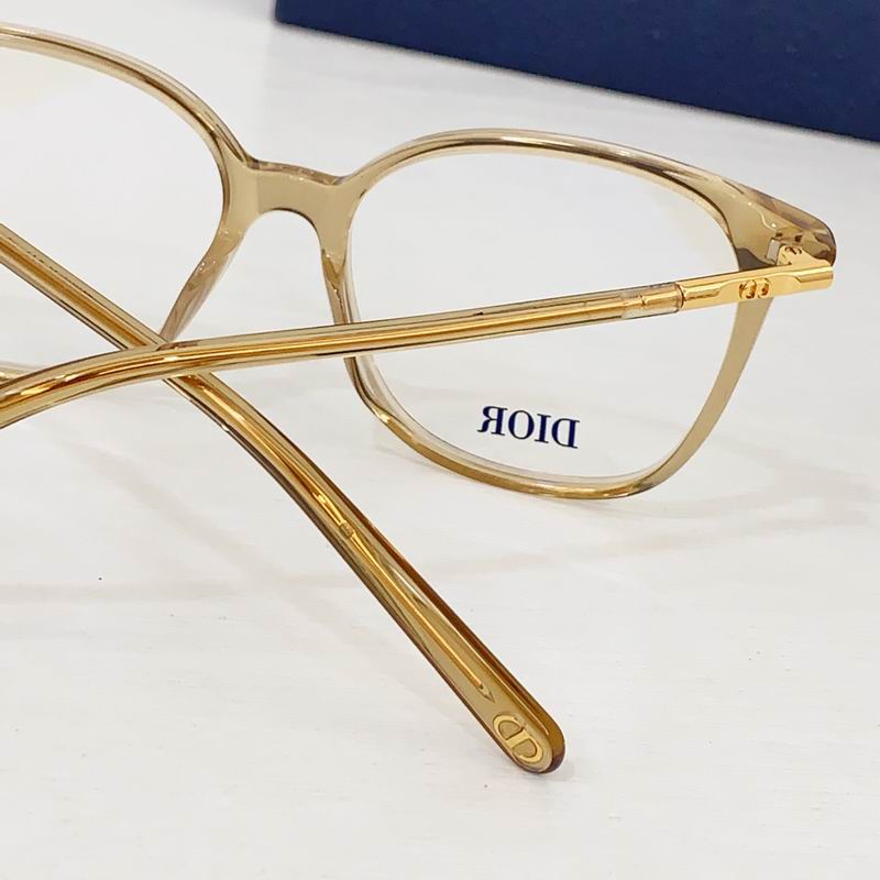 Dior MiniCD 53 16 140 b 08