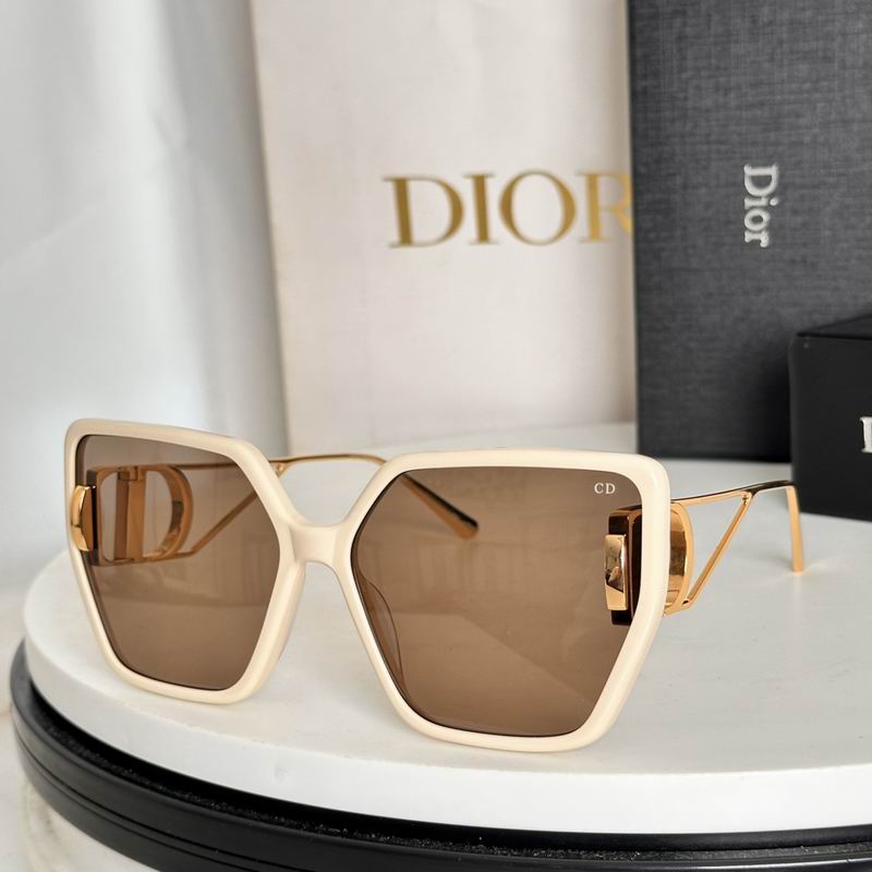 Dior  DSGTA45UCR 64 16-140 e01