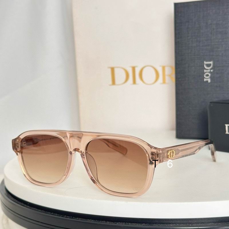 Dior 090402 e02