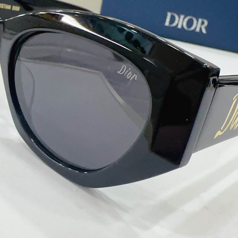 Dior 6028 55 20-145 g06