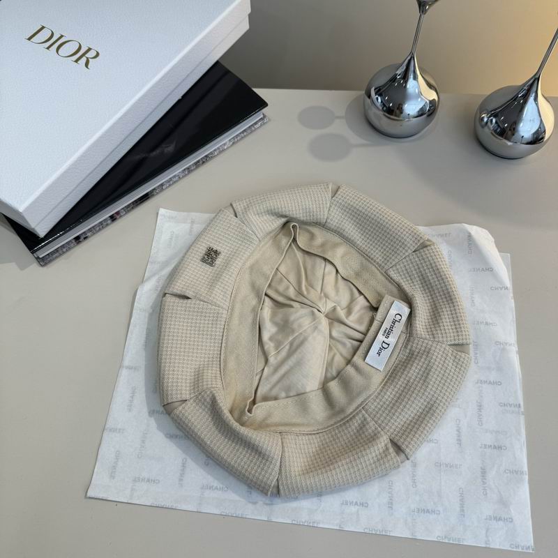 Dior Beret (200)