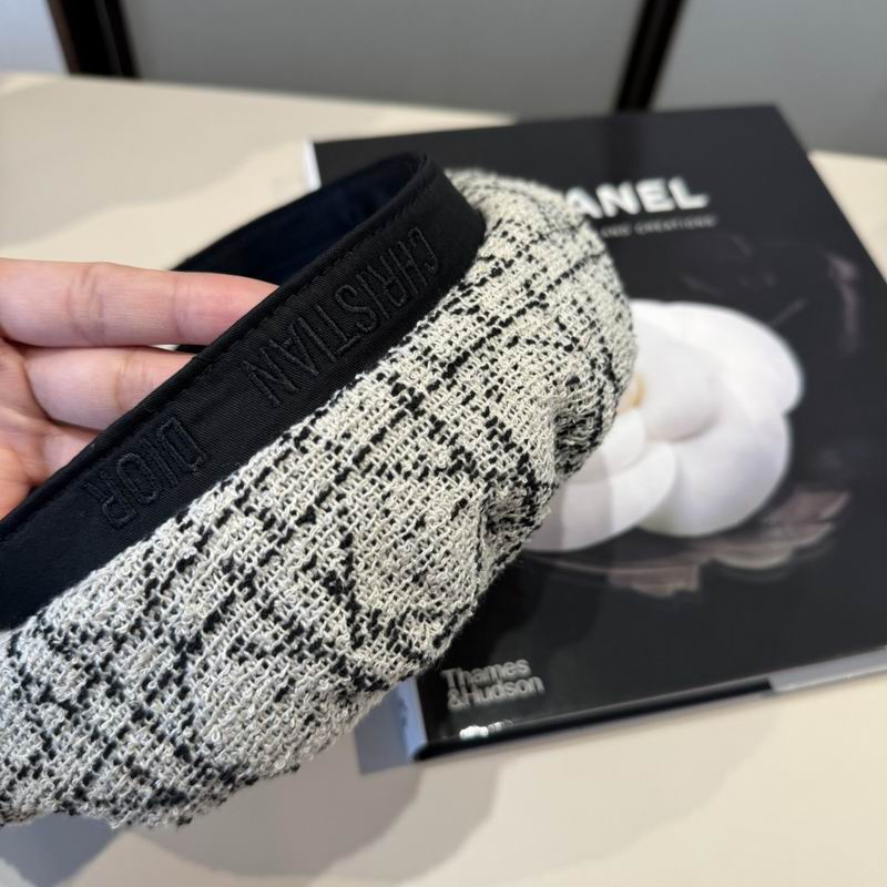 Dior Beret (611)