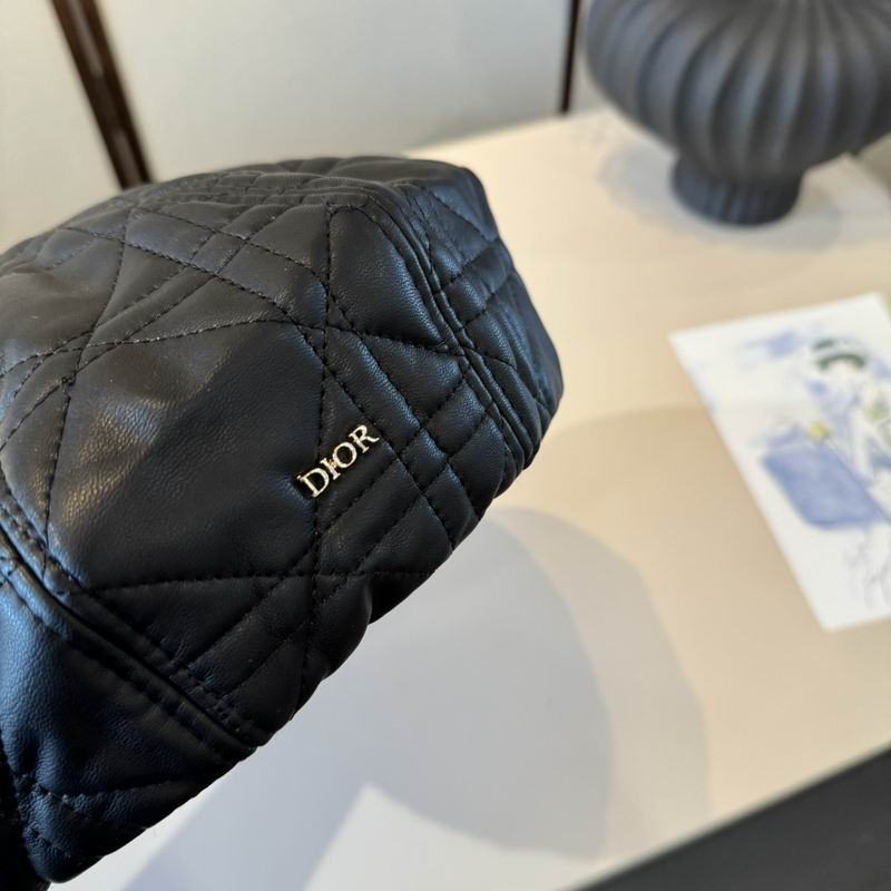 Dior Beret (648)