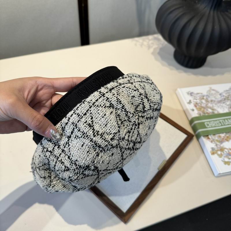 Dior Beret (676)