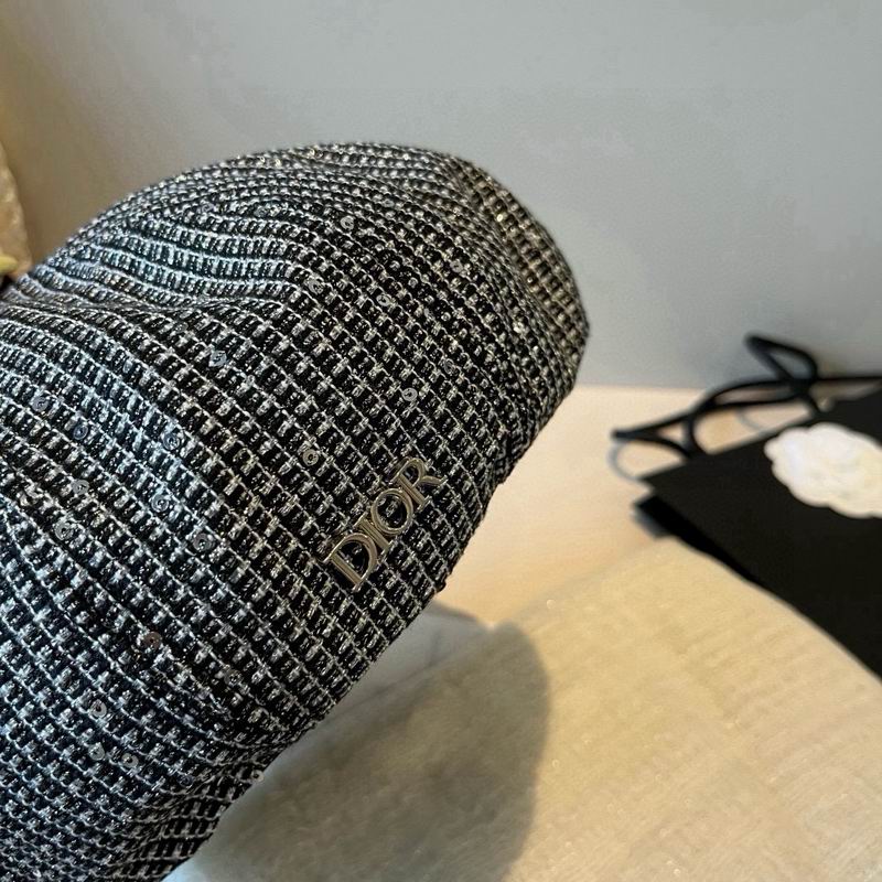 Dior Beret (823)