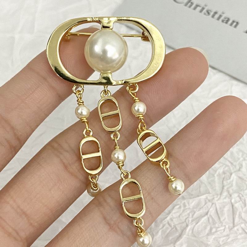 Dior Brooch 08yxq01 (5)