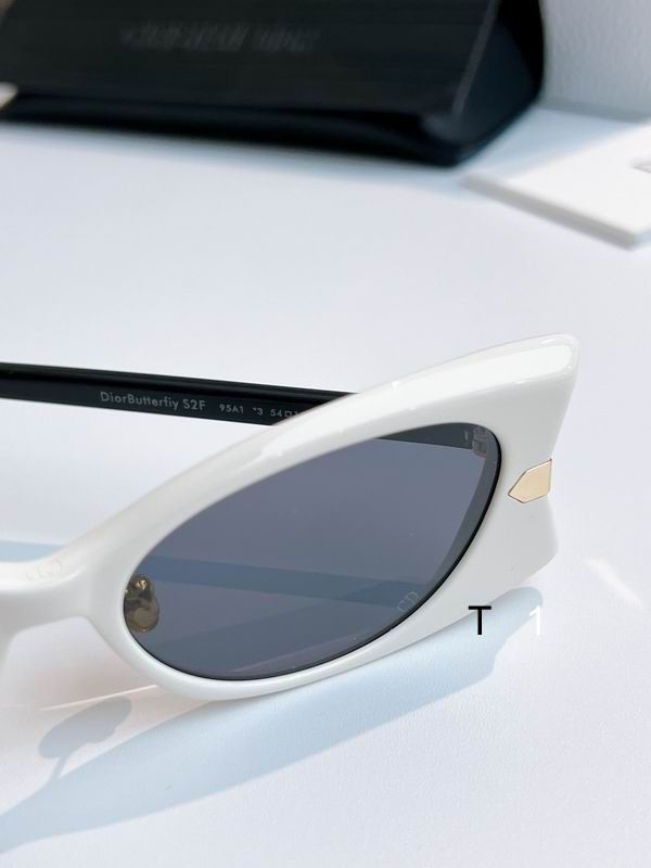 Dior Butter53 21-145 a06