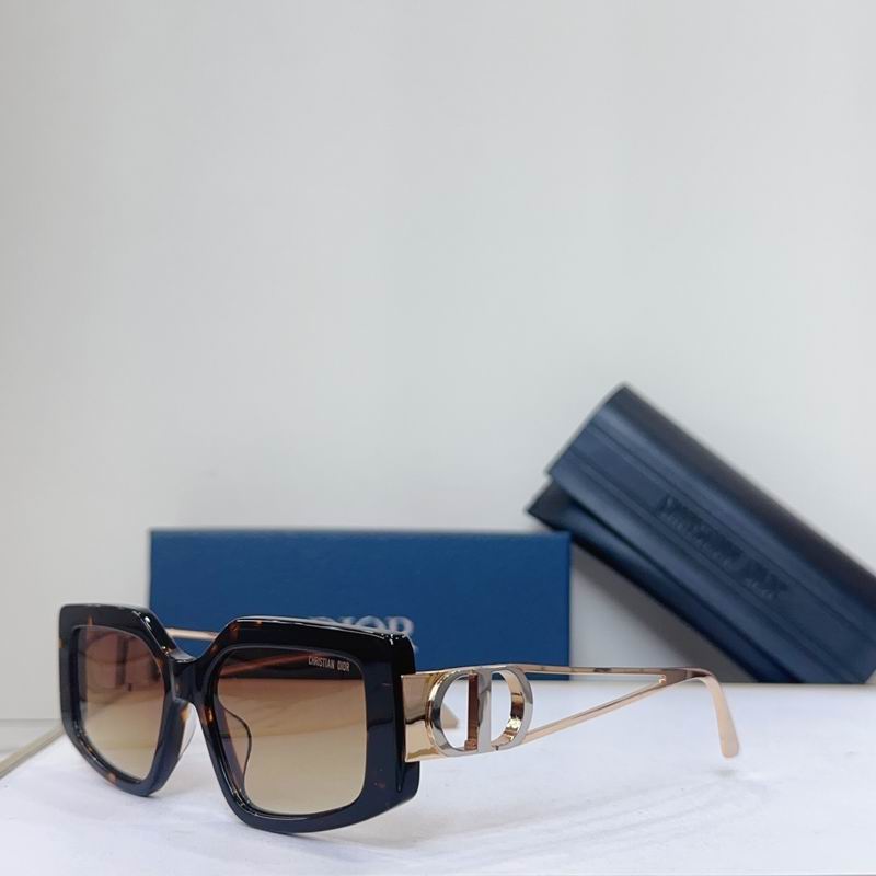 Dior DSGTA52U 55 18 138 g07