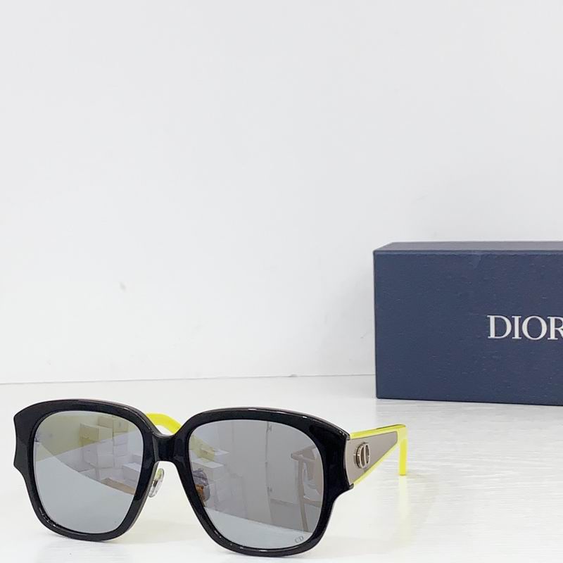 Dior Glow S2F 56 16-140 b021