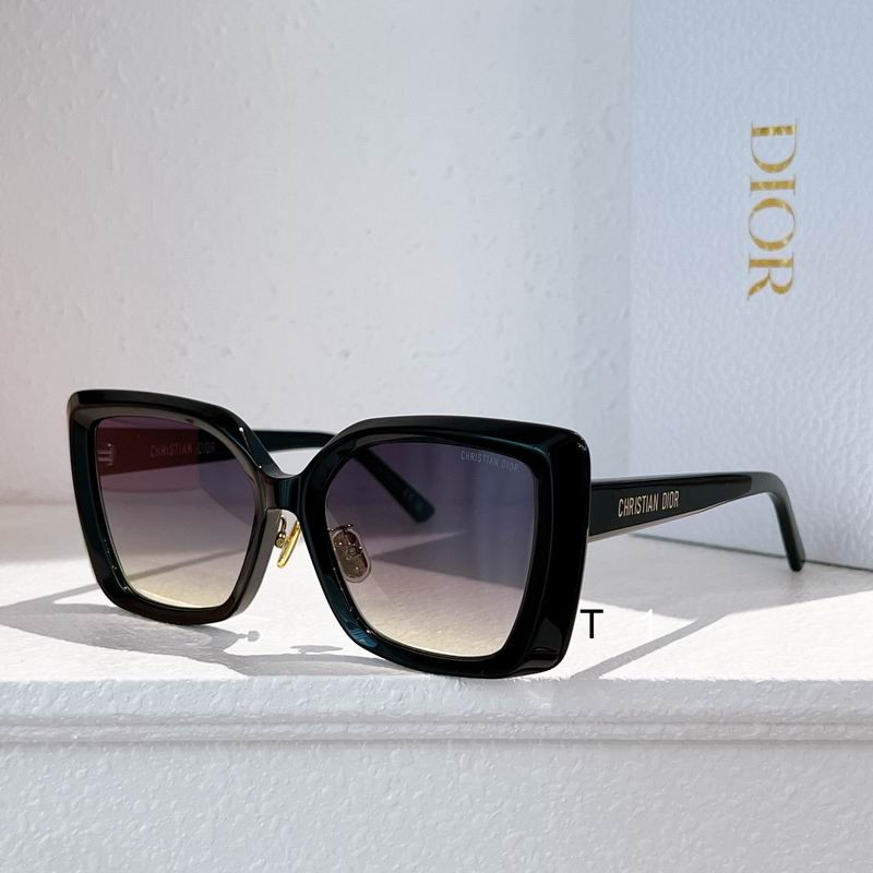 Dior Midnig 54 19-145 A04