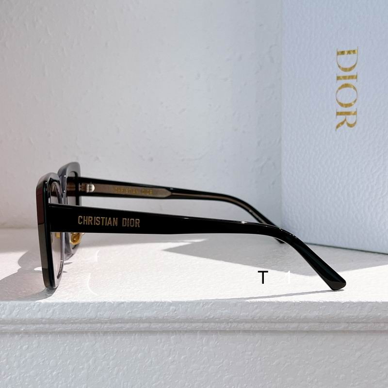 Dior Midnig 54 19-145 A07