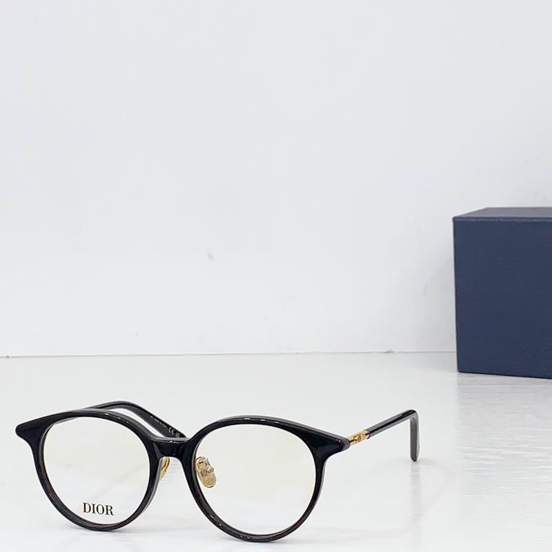 Dior MiniCD 50 17-145 b 01