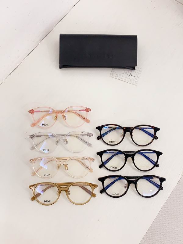 Dior MiniCD 50 17-145 b 09