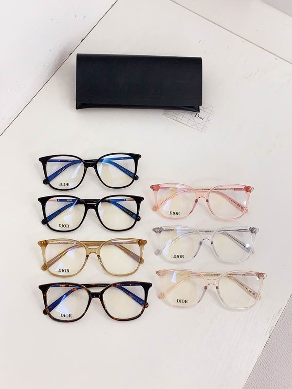 Dior MiniCD 53 16 140 b 09