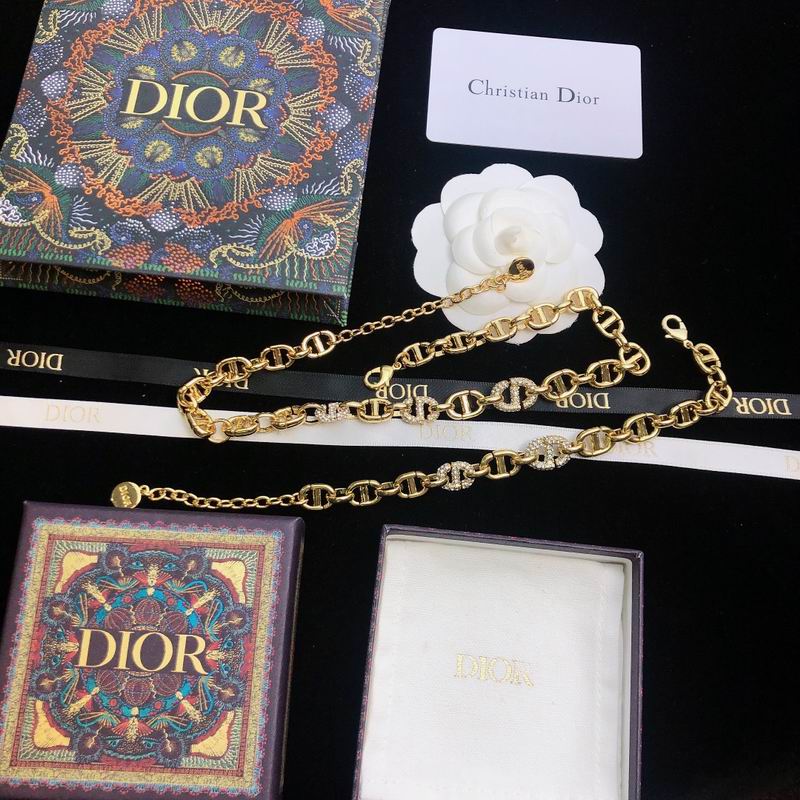 Dior Necklace 07yxq07 (9)