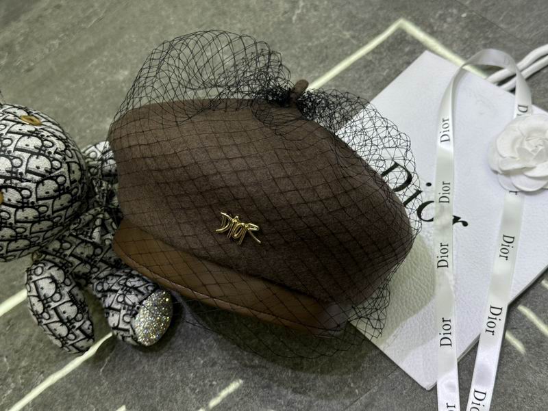 Dior beret dx (120)