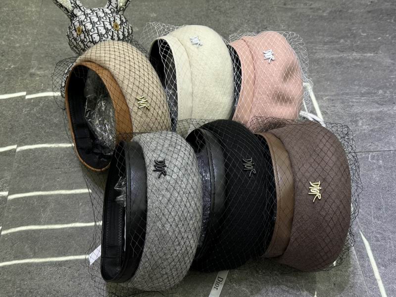 Dior beret dx (126)