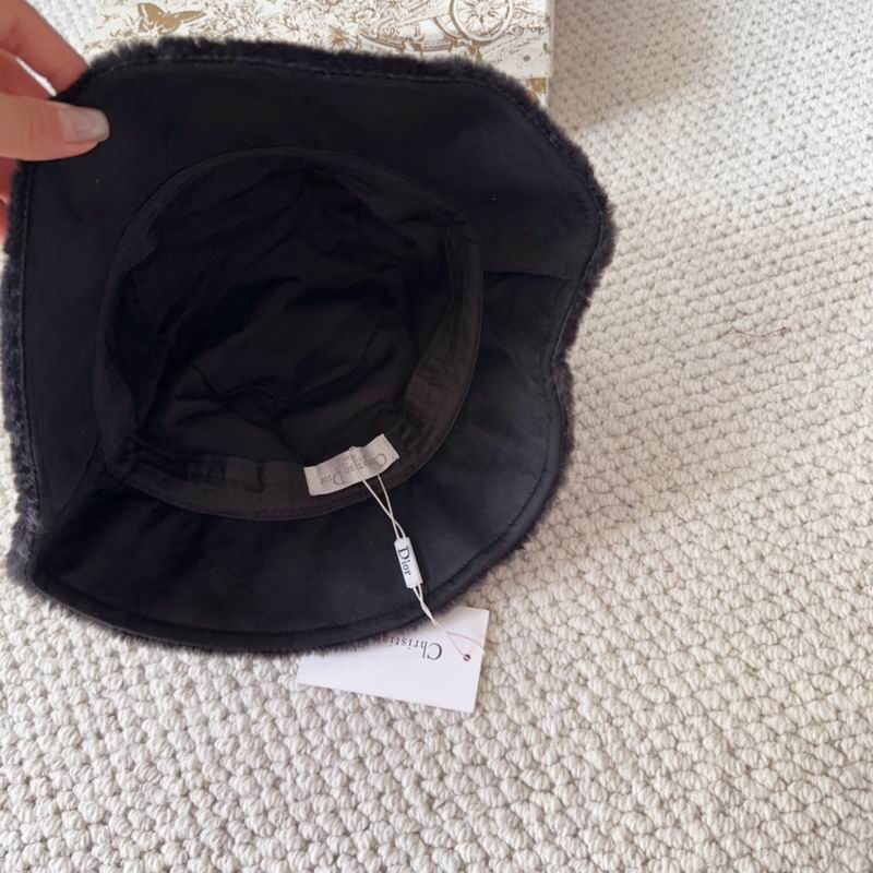 Dior hat (1138)