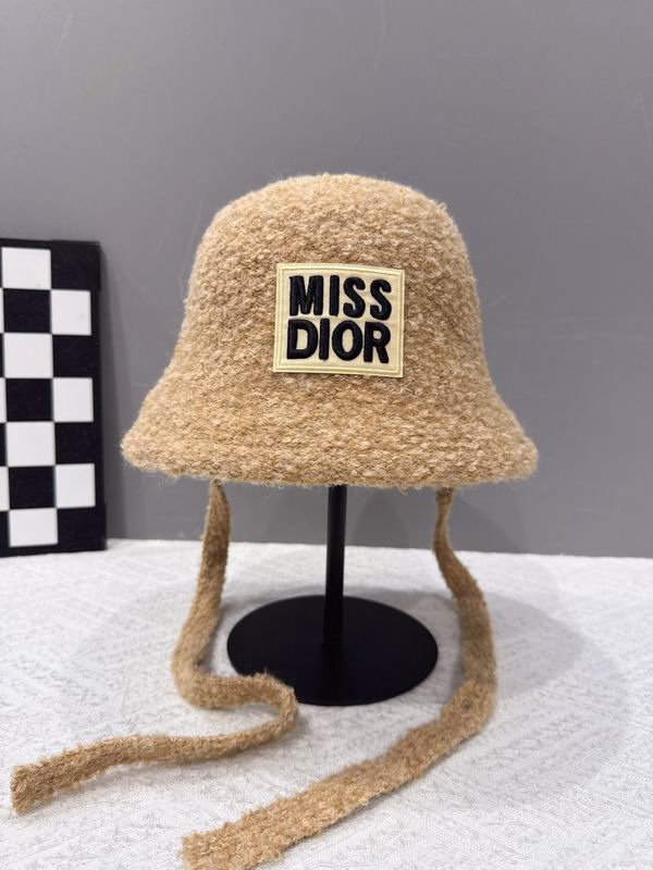 Dior hat (389)