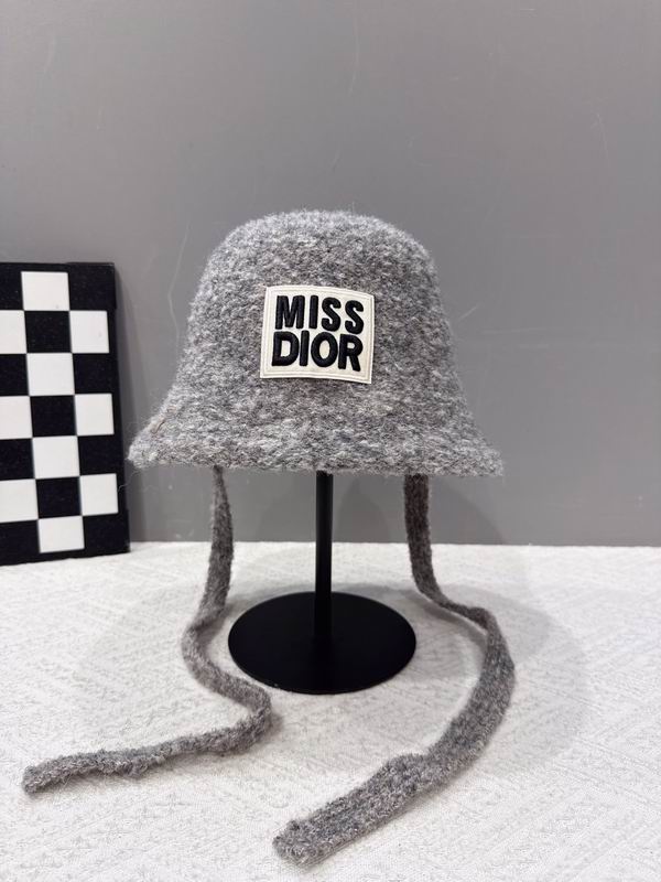 Dior hat (392)