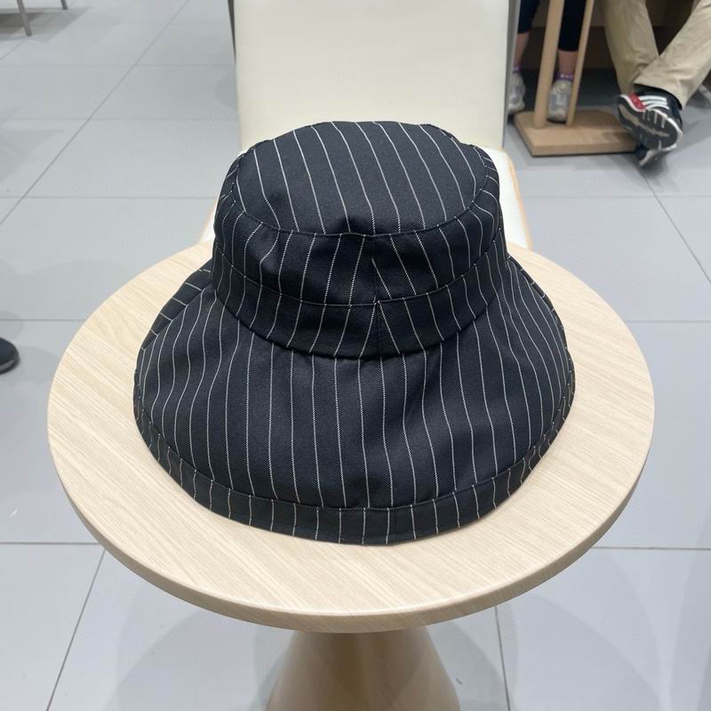 Dior hat (814)