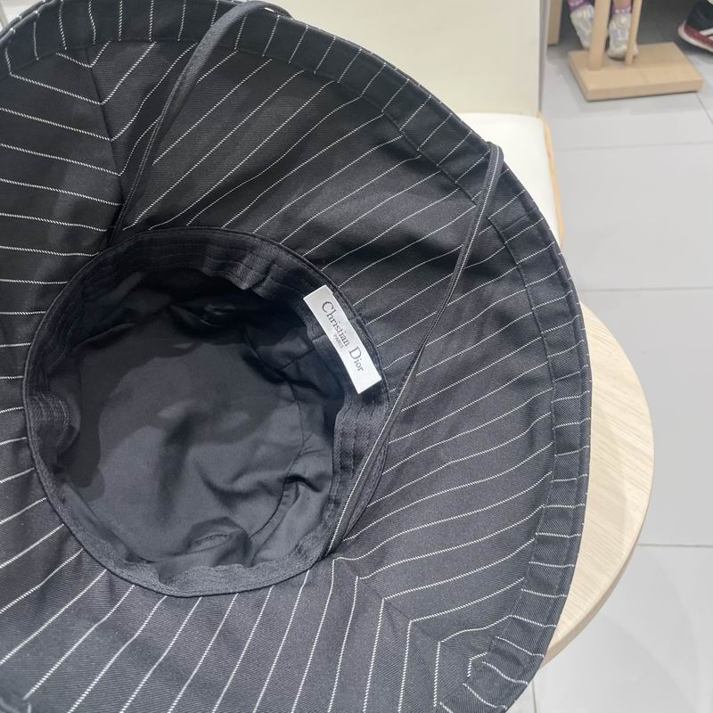 Dior hat (815)