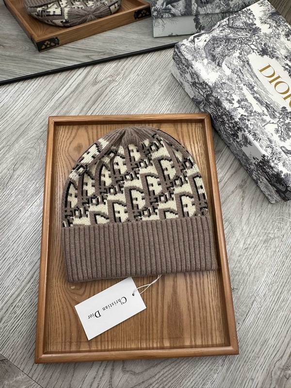 Dior hat dx (792)