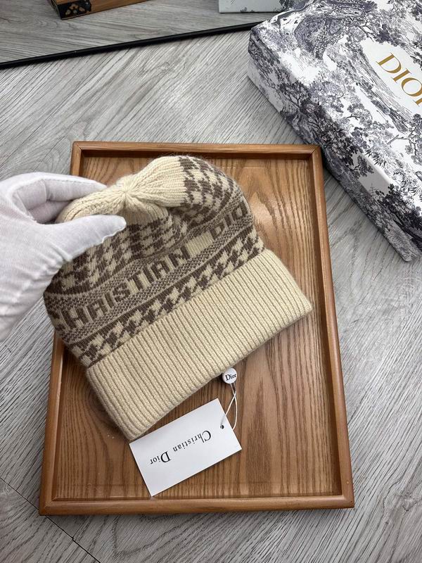 Dior hat dx (834)