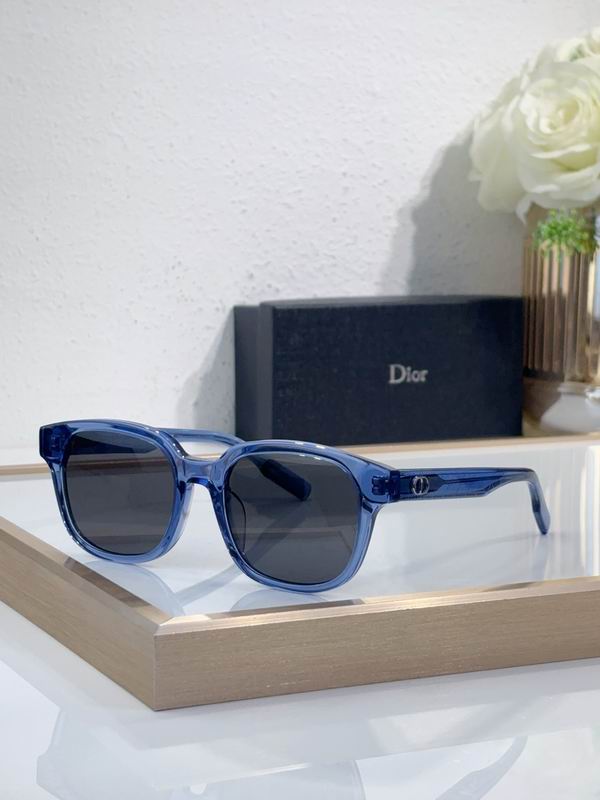 Dior night4I 52 21 145 c04
