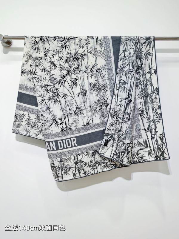 Dior scarf 140X140cm 70%羊绒30%真丝 E04 (11)