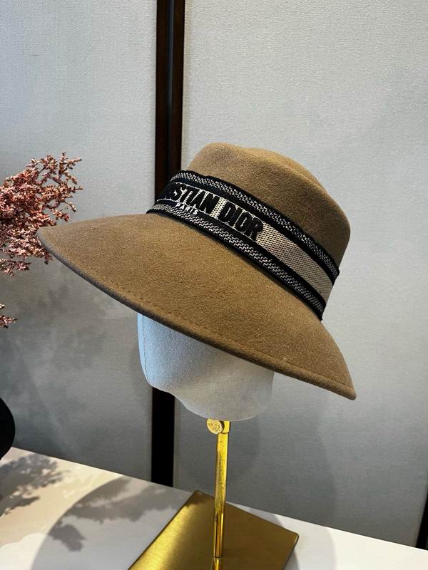 Dior top hat (1038)