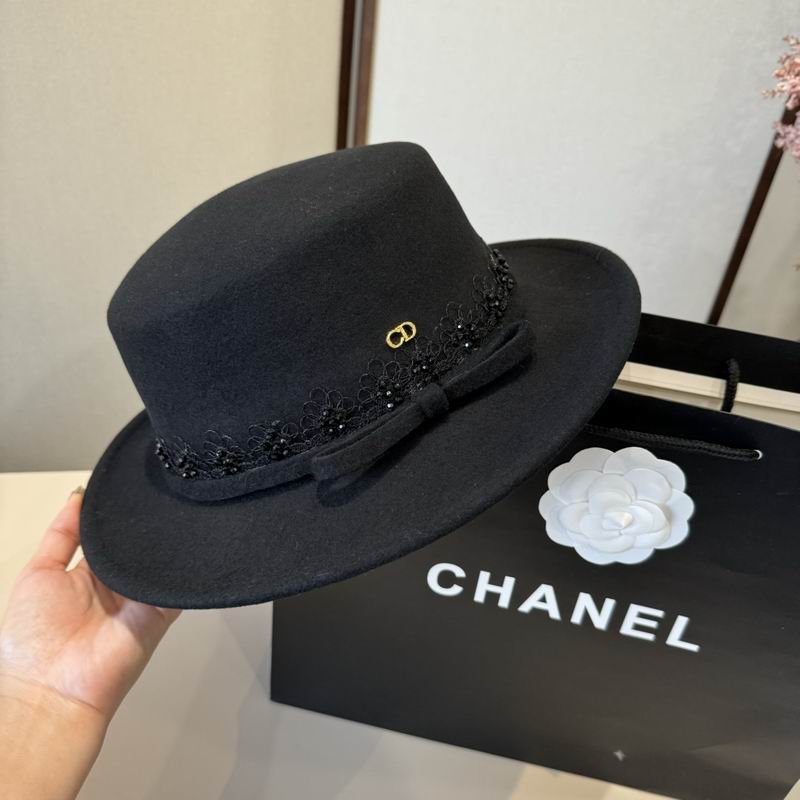 Dior top hat (1150)