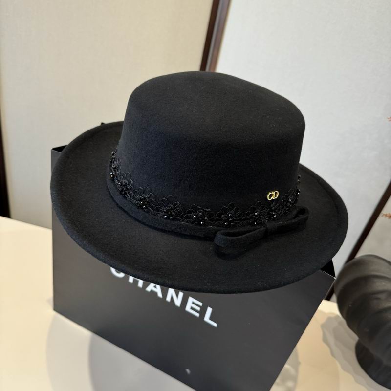 Dior top hat (1154)