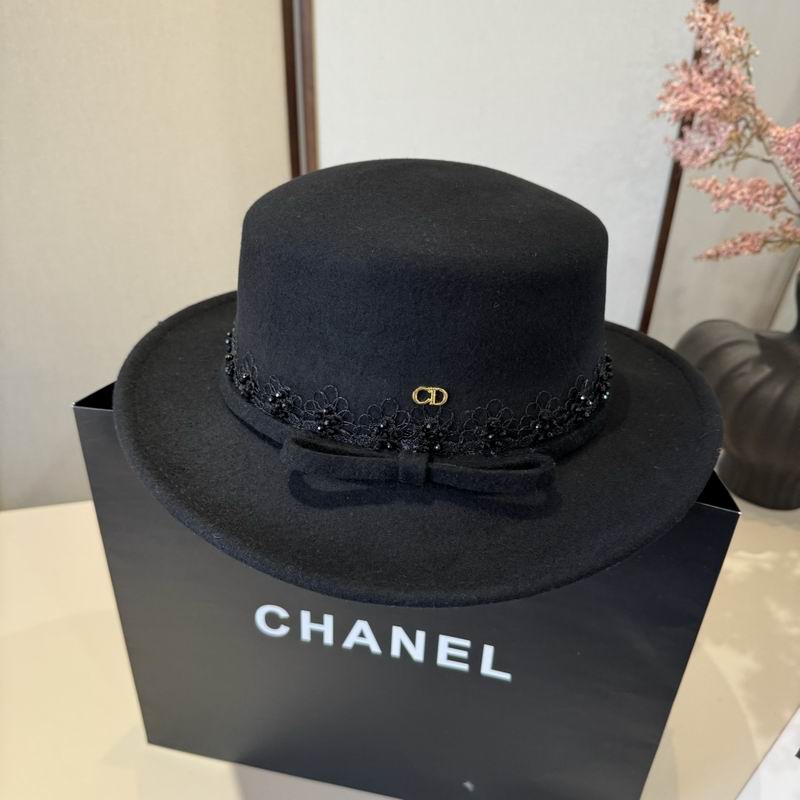 Dior top hat (1155)