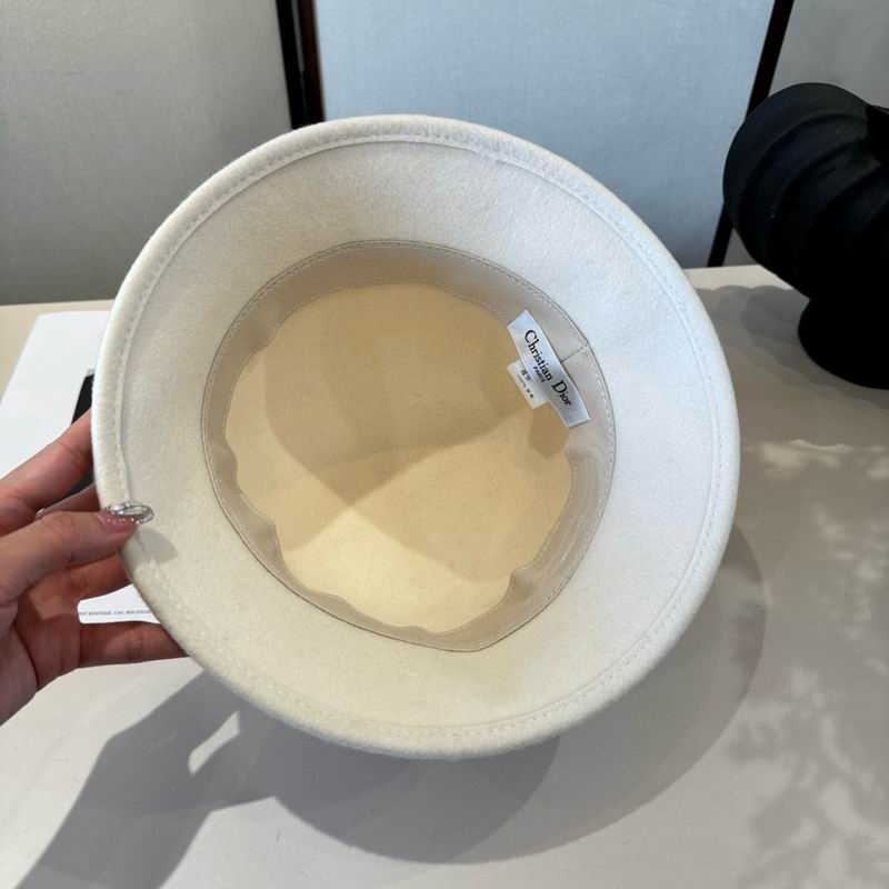 Dior top hat (360)