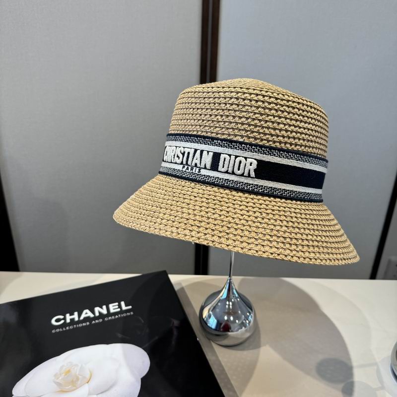 Dior top hat (564)