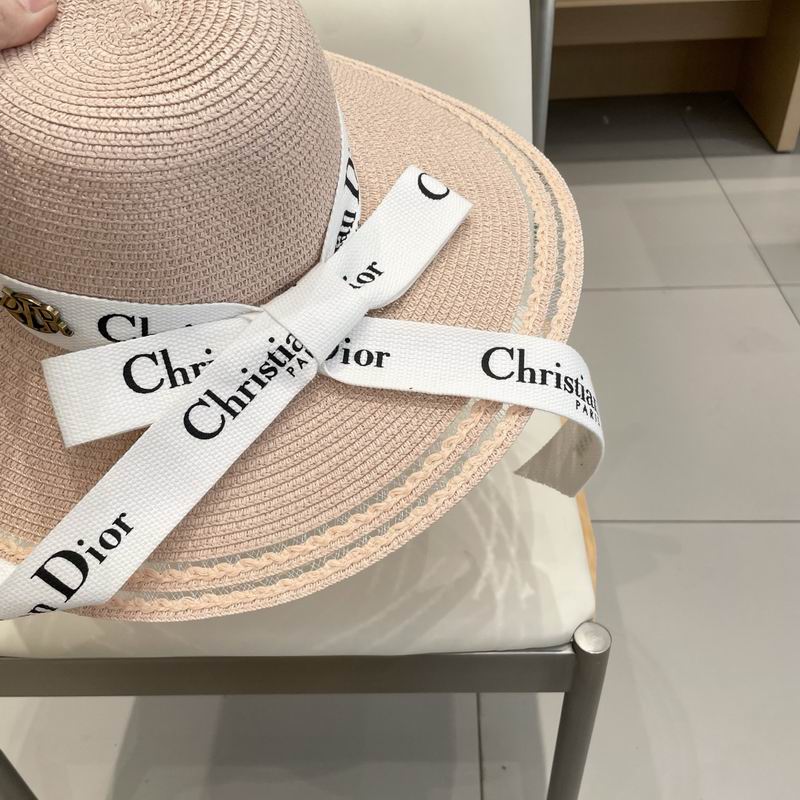 Dior top hat (717)