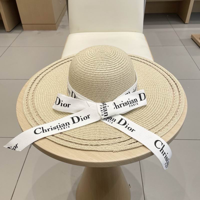 Dior top hat (743)
