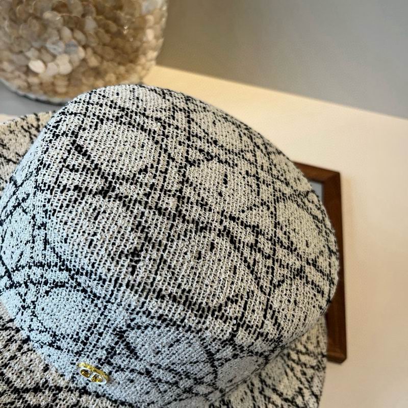 Dior top hat dx (22)