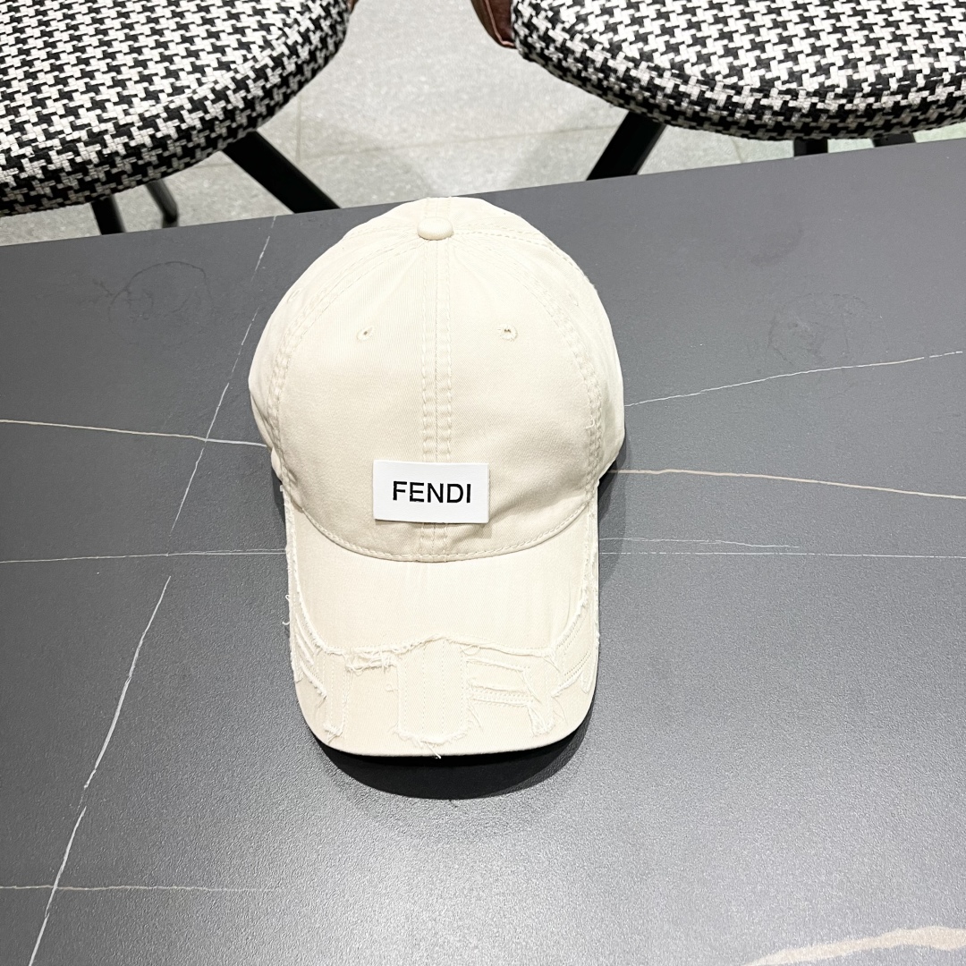 Fendi Cap (50)