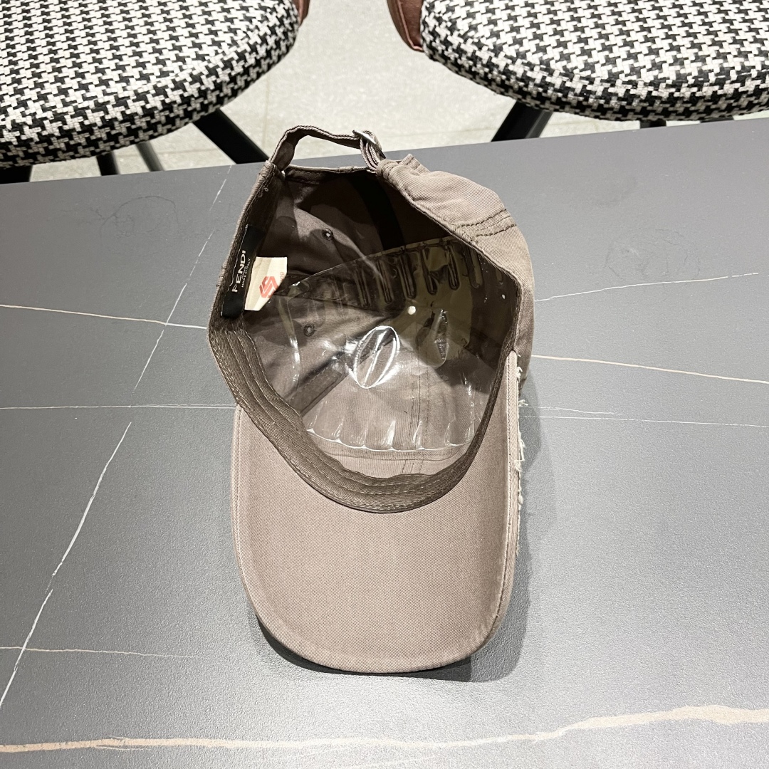 Fendi Cap (56)