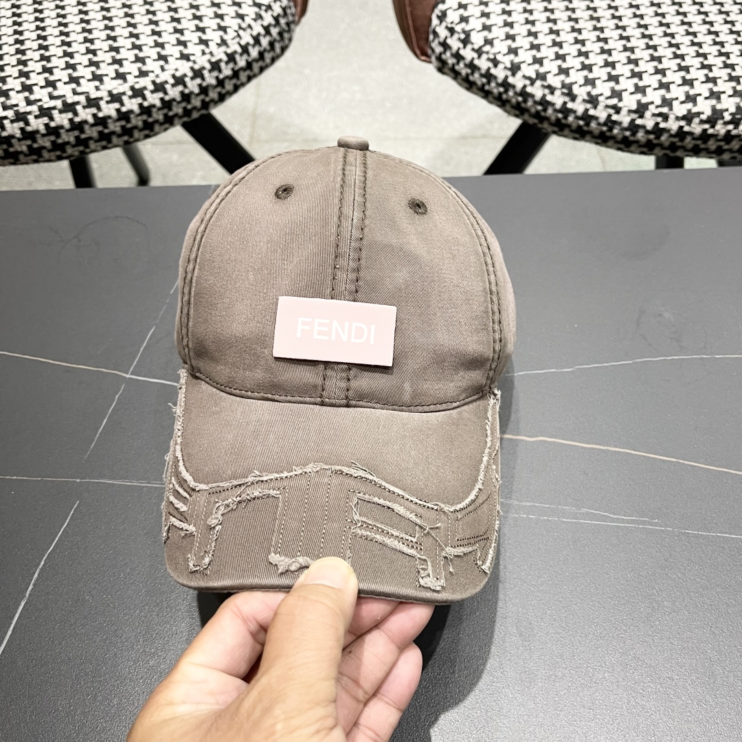 Fendi Cap (60)