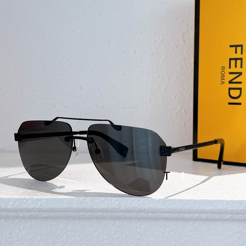 Fendi FE40115U 62 13-145 a07
