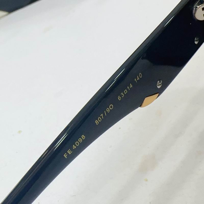 Fendi FE4098 63 14-140 g08